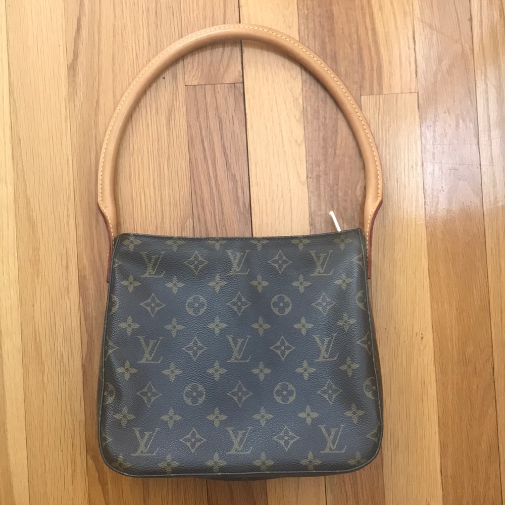 Louis Vuitton monogram looping hobo bag